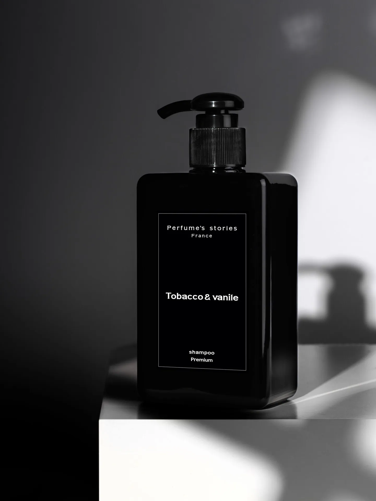 Парфюмированный шампунь для волос "Tobacco &amp; vanile", 300 ml